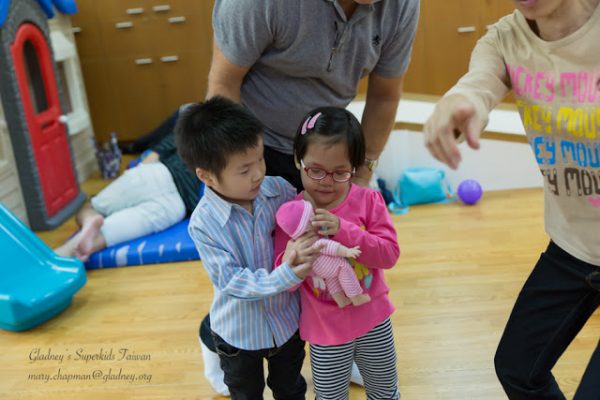 Ava and Alex {Taiwan}